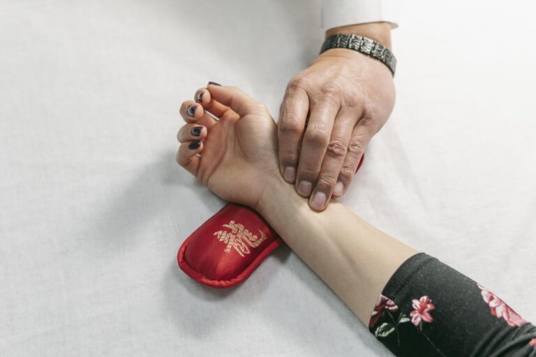 กระตุ้นการไหลเวียนเลือด ปรับสมดุล พลังงานชี่ กระตุ้นชี่